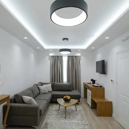 Vila White House ホテル コルチャ