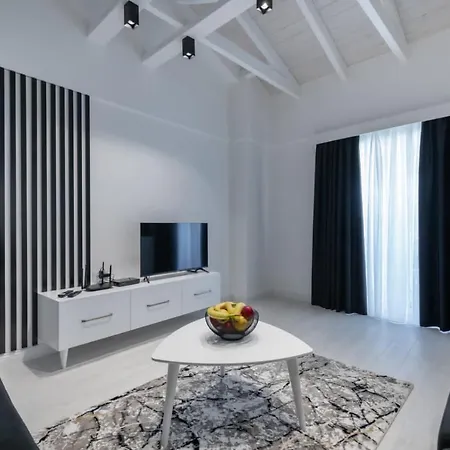Vila White House 3* Korce