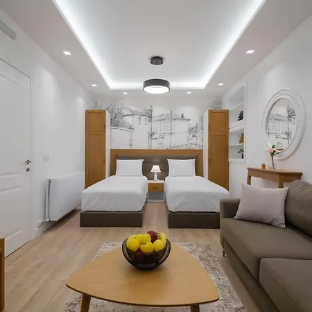Vila White House 3* Korce