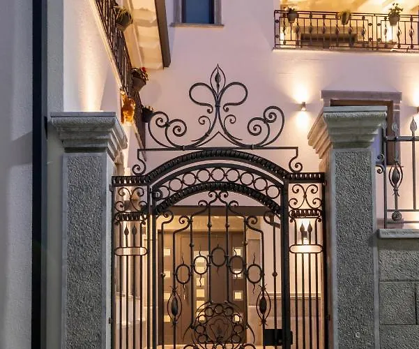 Vila White House 3*