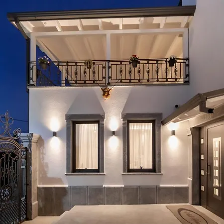Vila White House Hotel