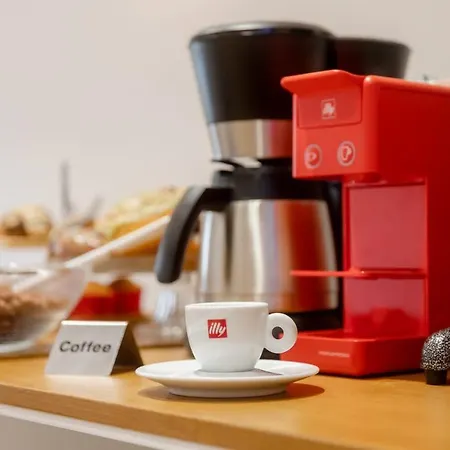 فندق Vila White House